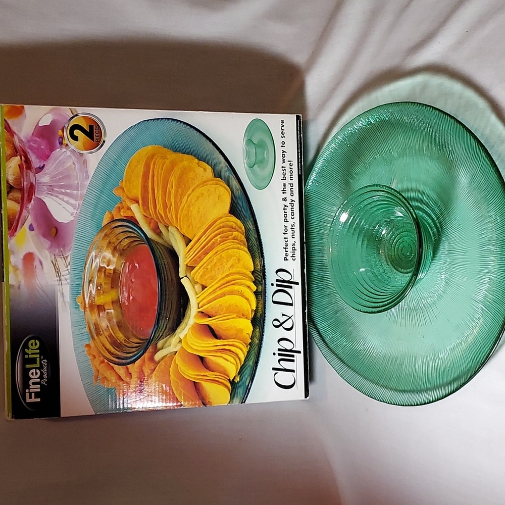 NEW Fine Line Products Chip and Dip Set Green